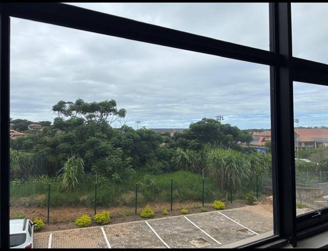 130M² MEDICAL SUITE TO LET IN BALLITO CENTRAL